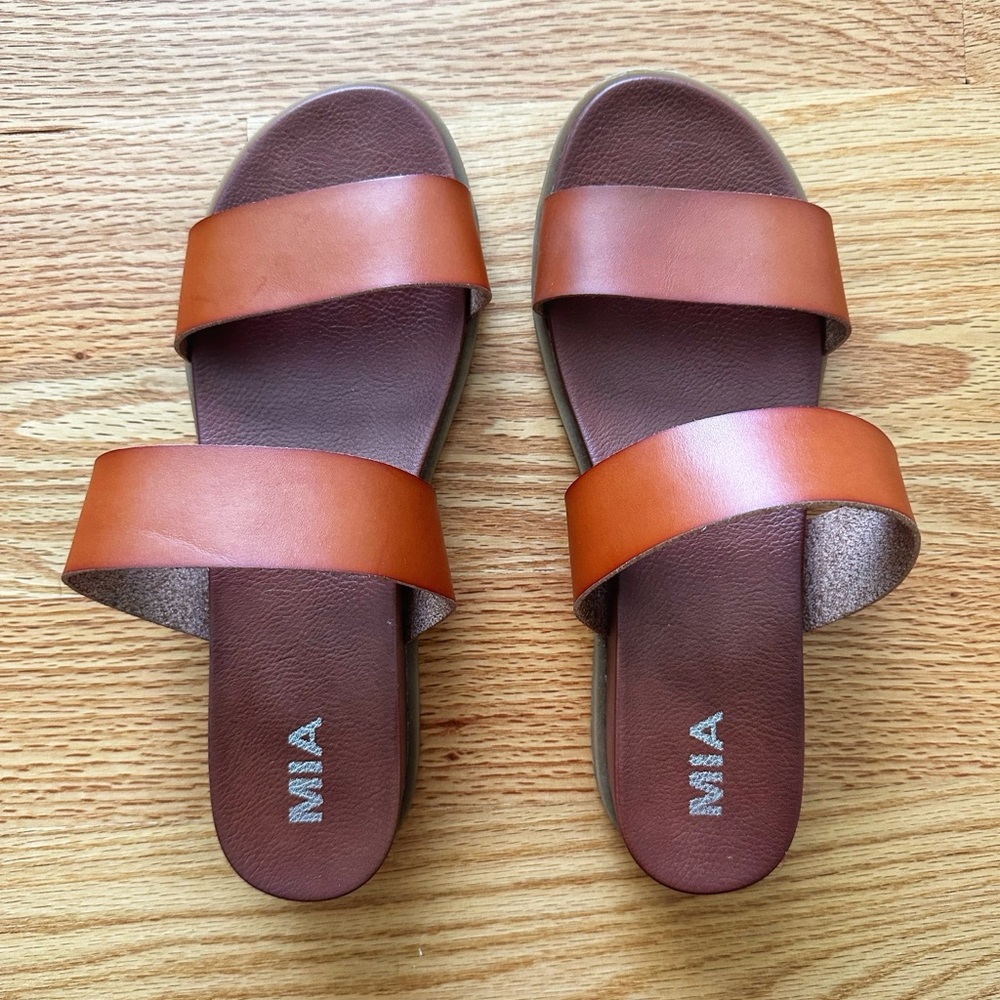 MIA Yelena Slide Sandal in Cognac - Size 9.5